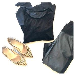 Cupio Woman’s black Velvet blouse